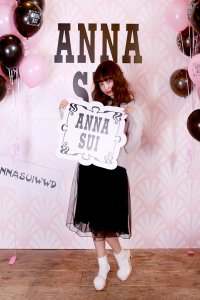 ANNASUI-MASCARA-PARTY-2014-001