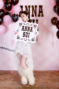 ANNASUI-MASCARA-PARTY-2014-004