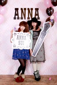 ANNASUI-MASCARA-PARTY-2014-009